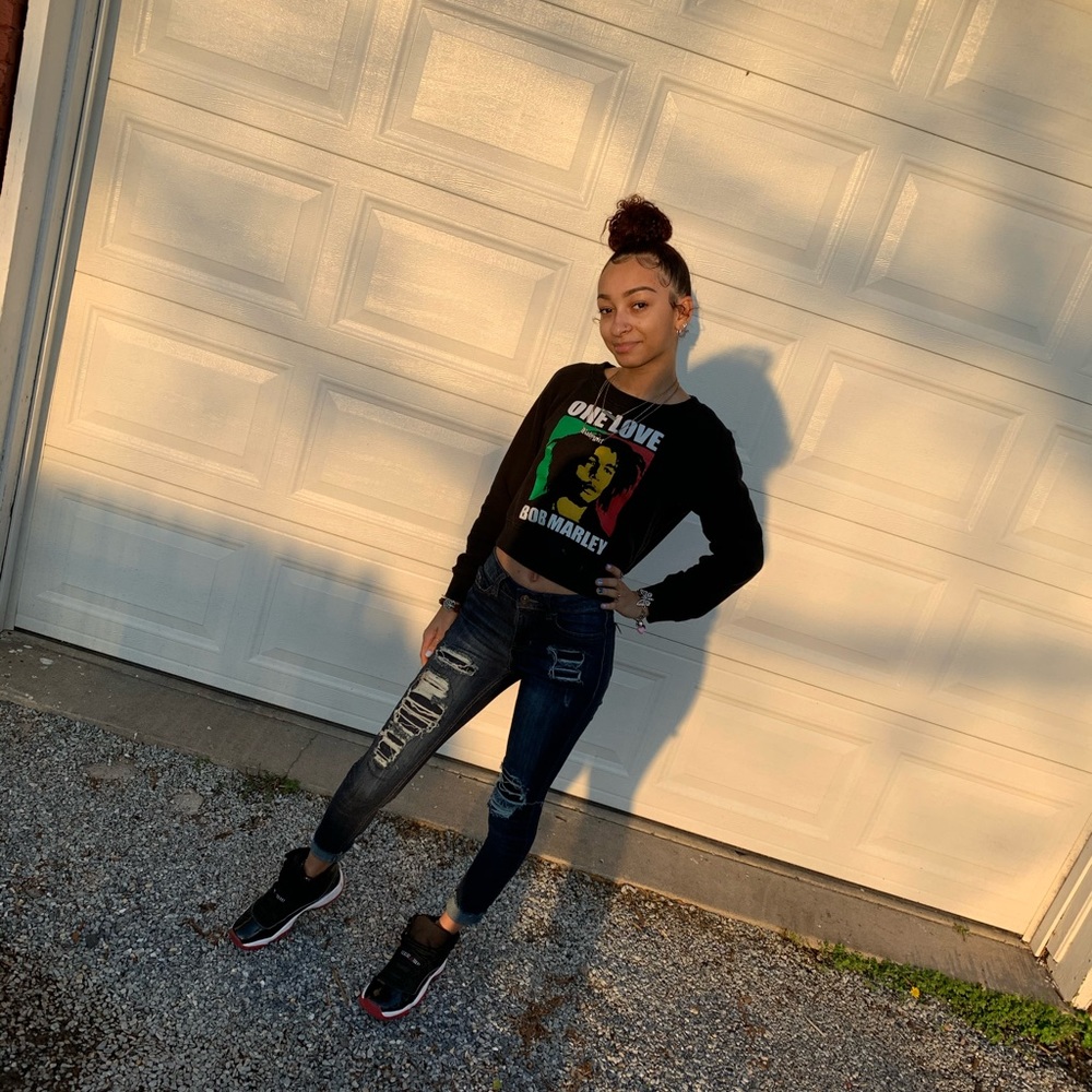 Meet your Posher, Syakhiah